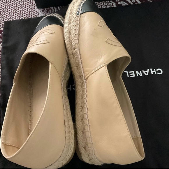 Authentic CHANEL Espadrilles - Picture 3 of 6